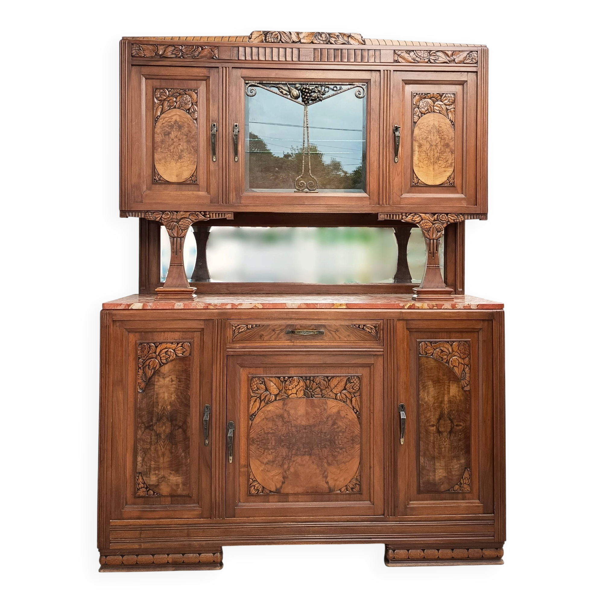 Buffet vaisselier époque Art Déco en ronce de noyer