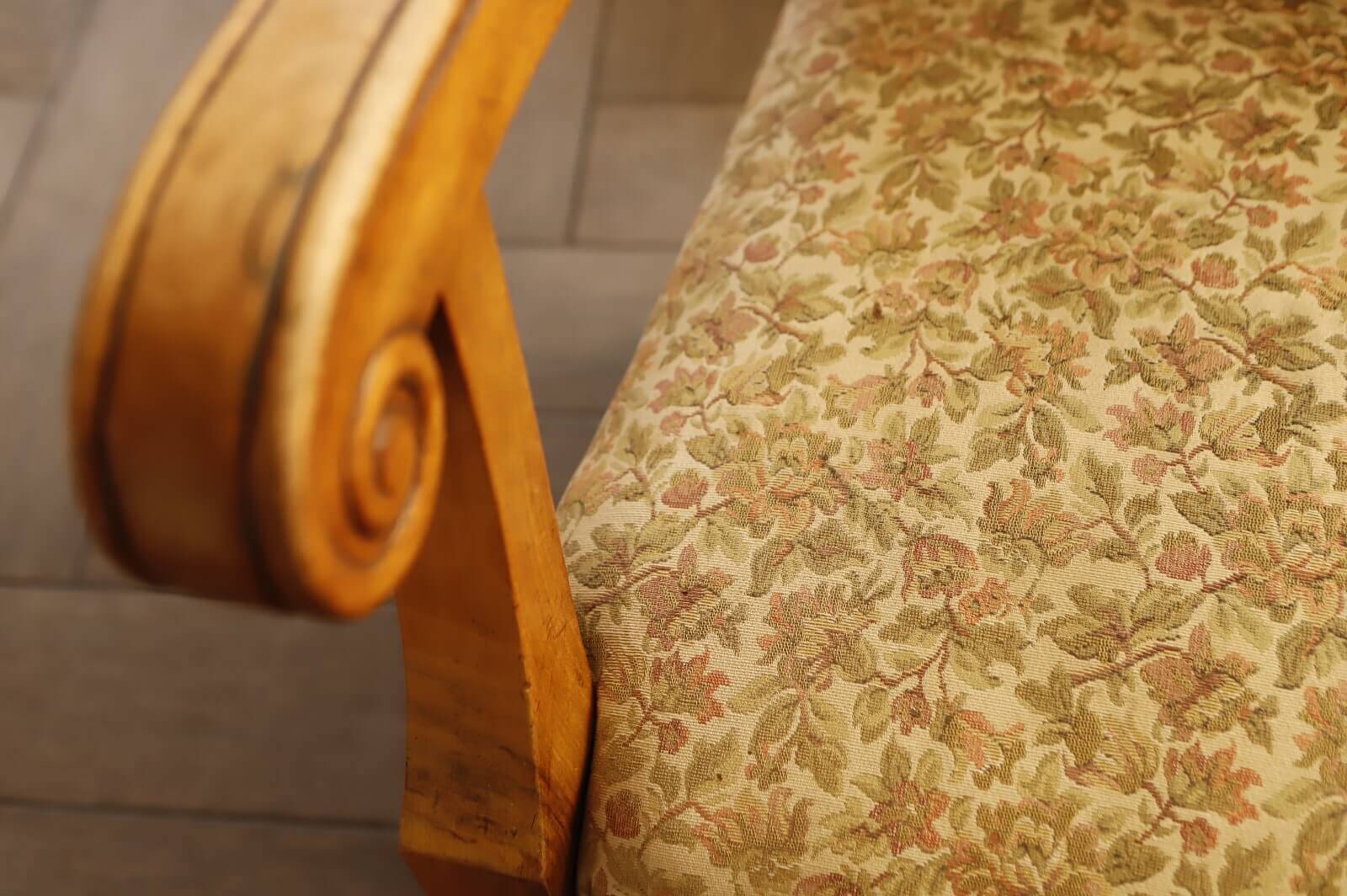 Vintage salon sofa set with floral upholstery