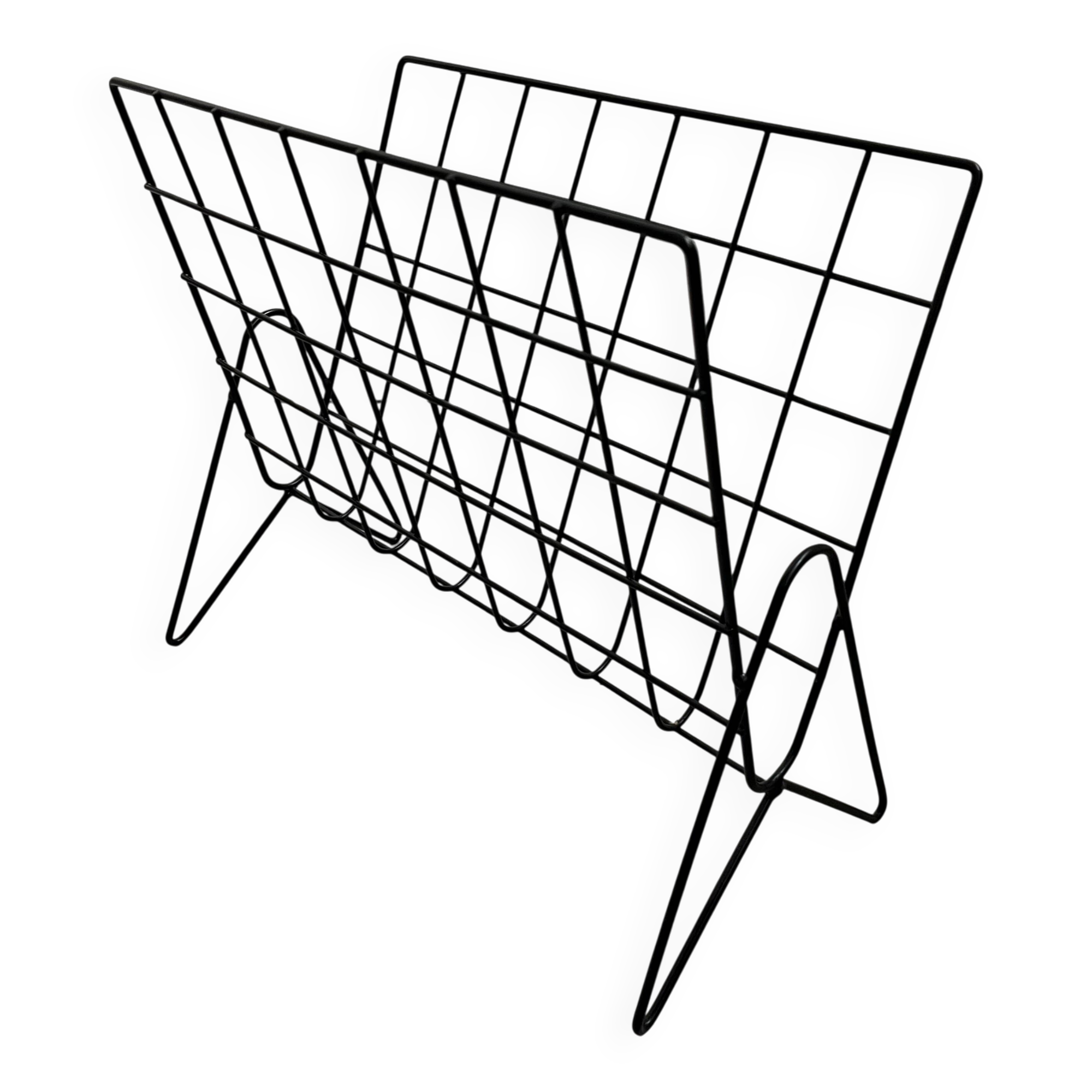 Black metal wire magazine rack
