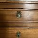 Commode en noyer Louis XVI