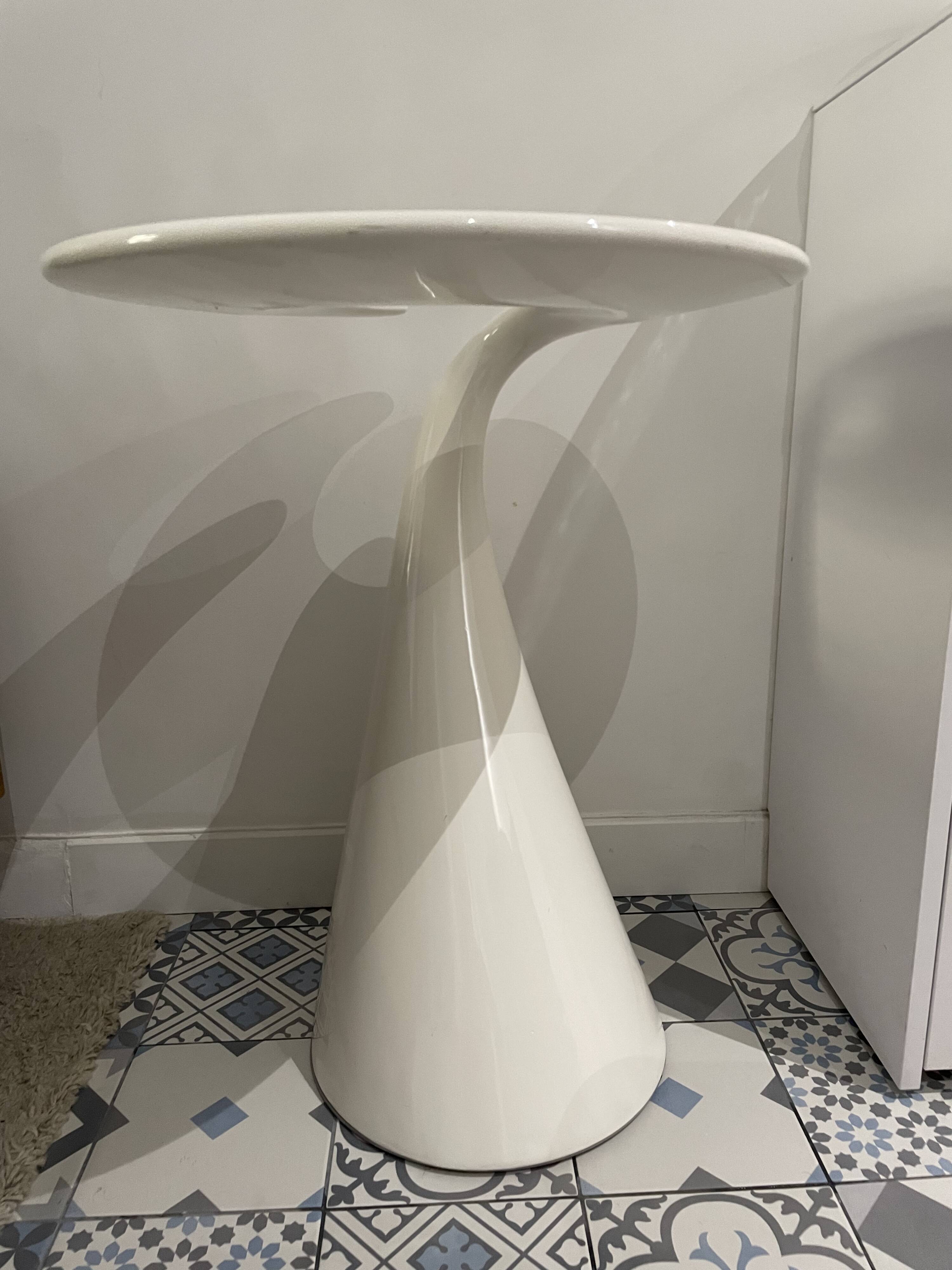 70s pedestal table