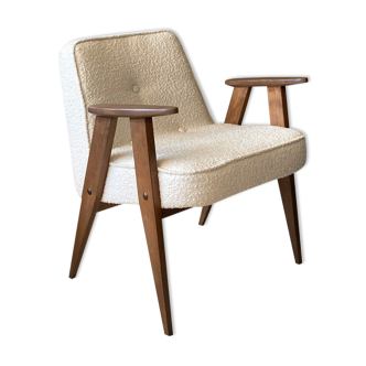 366 chair designed in 1962 by J. Chierowski