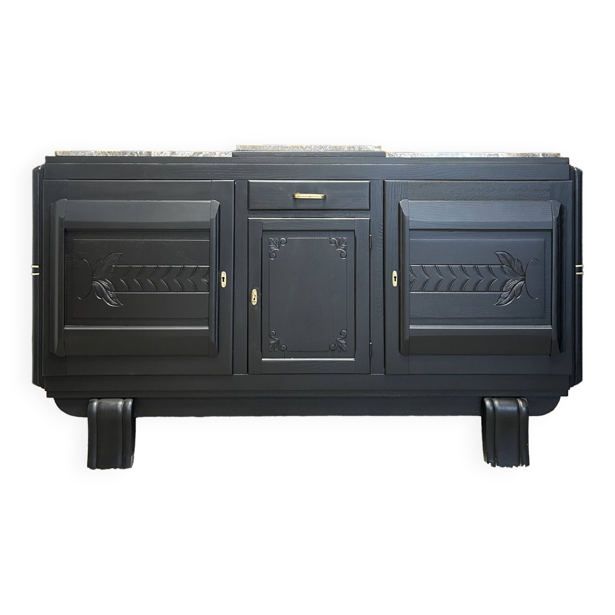 Base of old rustic sideboard revamped