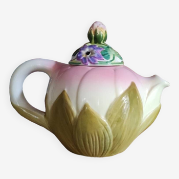 Vintage slip teapot