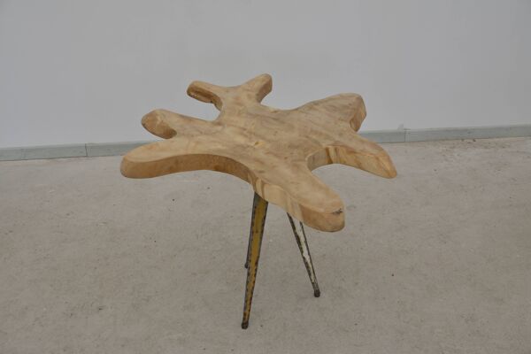 Table fleur tripode en teck