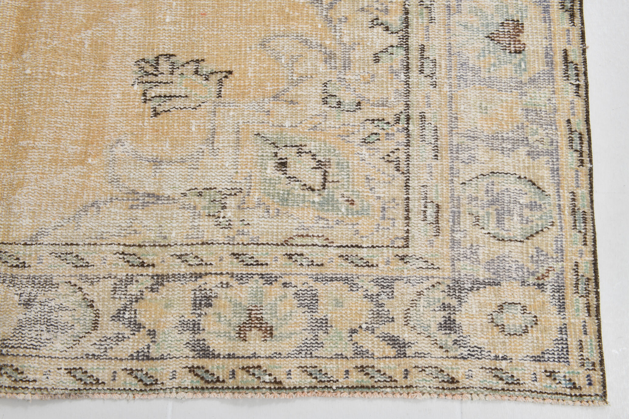 6x9 bordered & classic vintage rug, 175x284cm