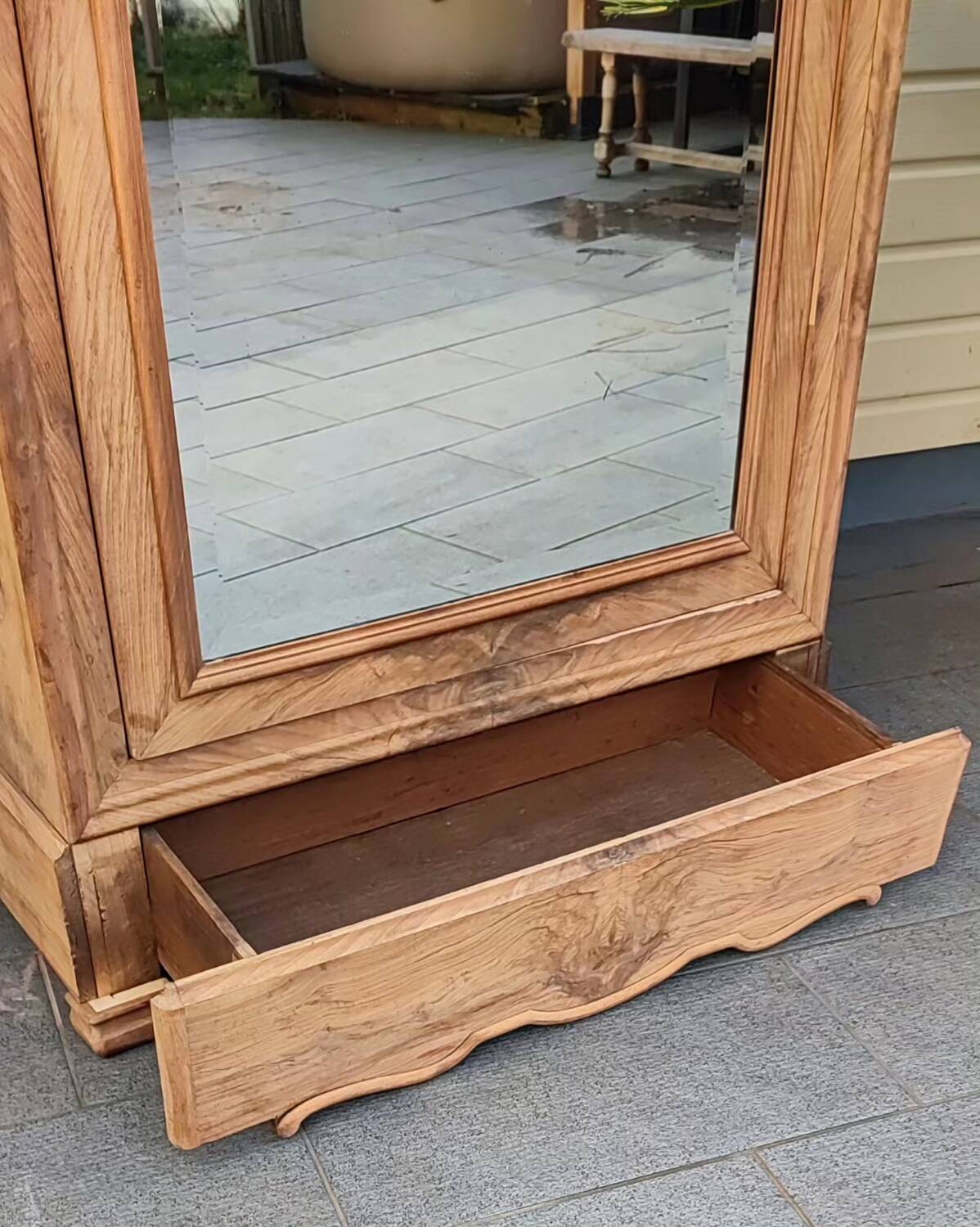 Sandblasted glass cabinet