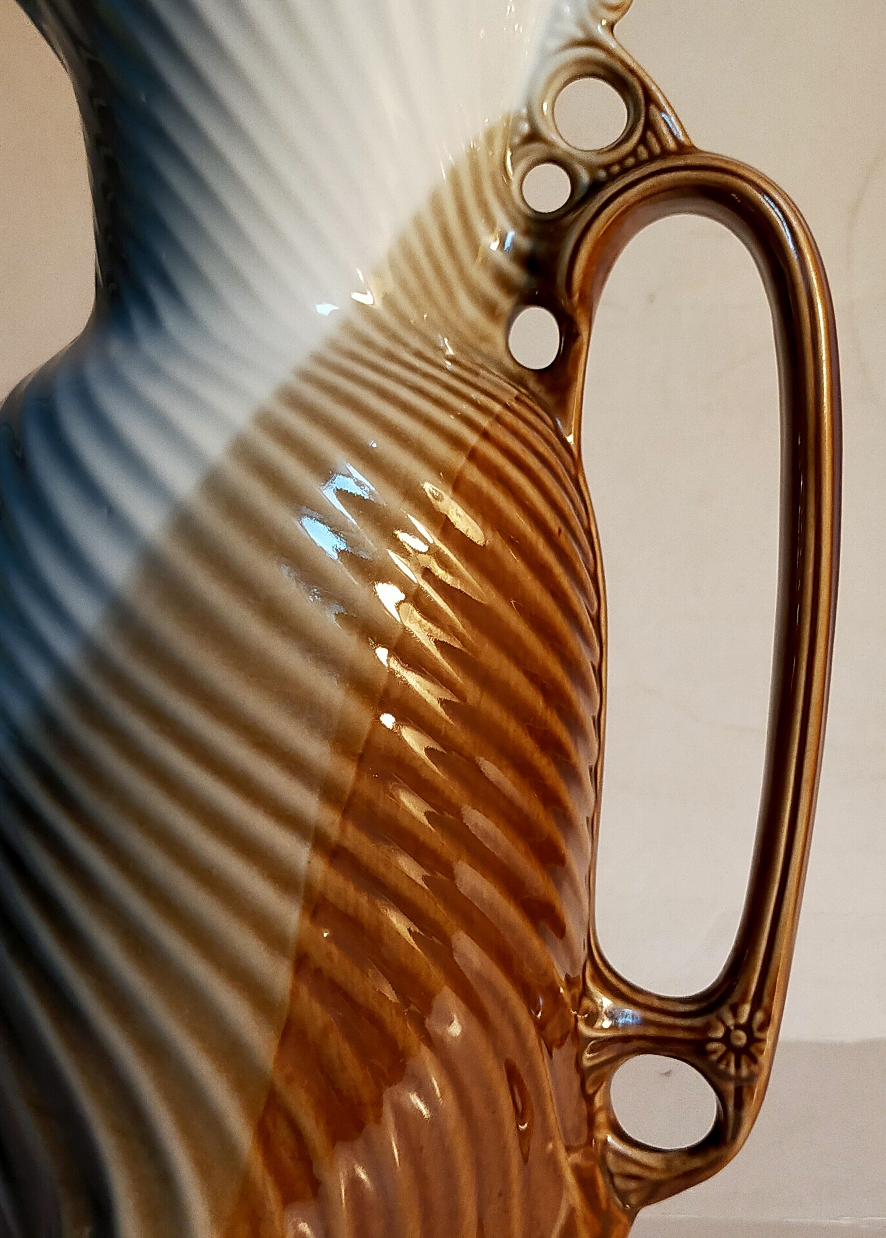 Pitcher Slurry Art-Nouveau early twentieth century