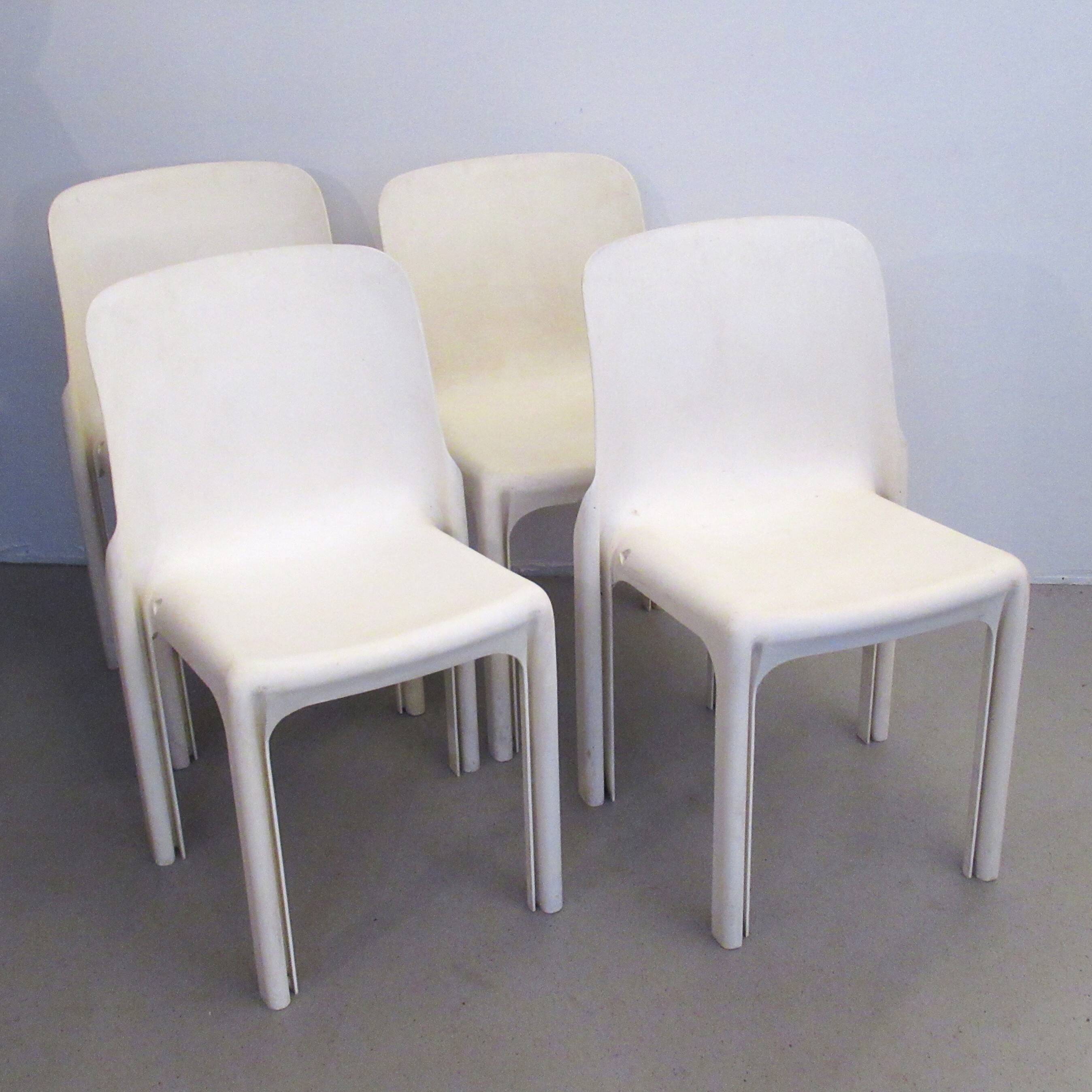 Set of 4 white Selene chairs by Magistretti Artemide