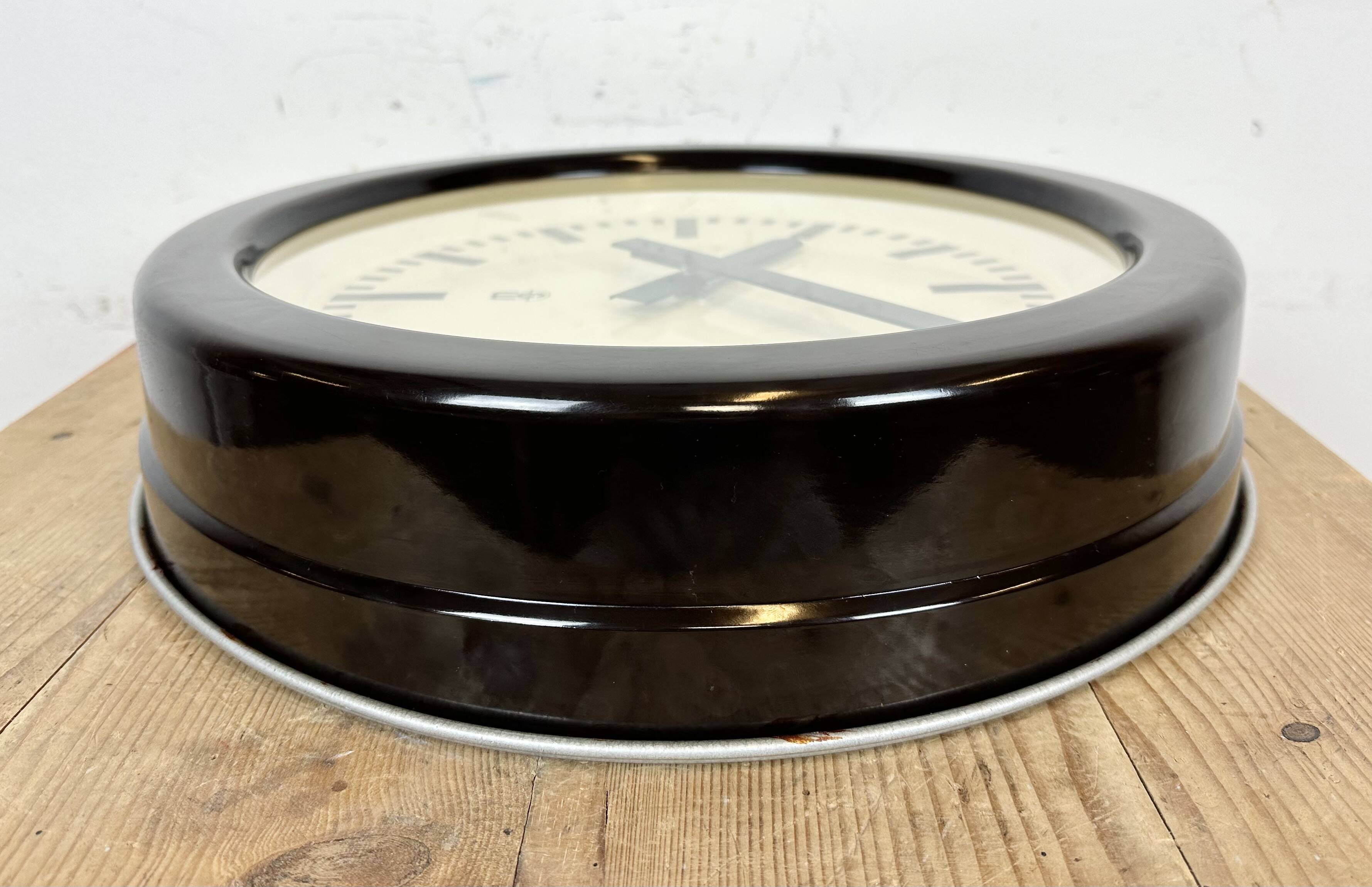 Large Industrial Brown Bakelite East German Wall Clock from GW, 1960s