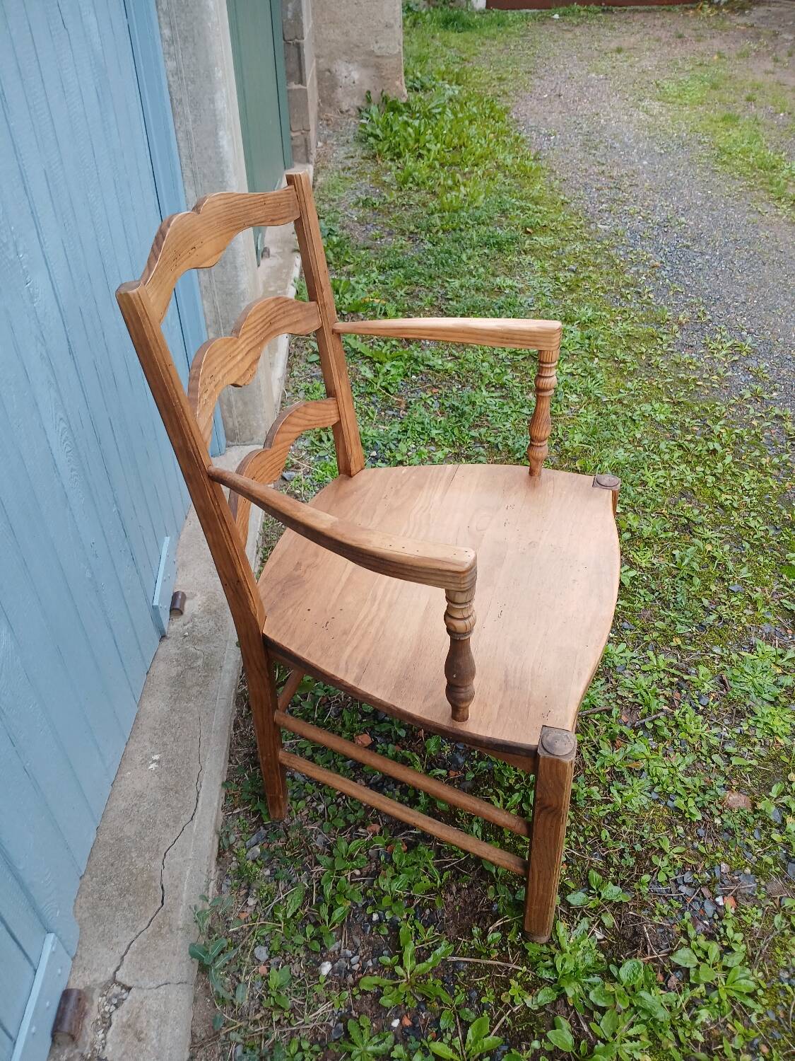 Wooden chair/armchair