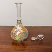 Carafe ancienne Legras – Verre émaillé à décor d'orchidée et dorures
