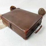 Atypical cardboard suitcase