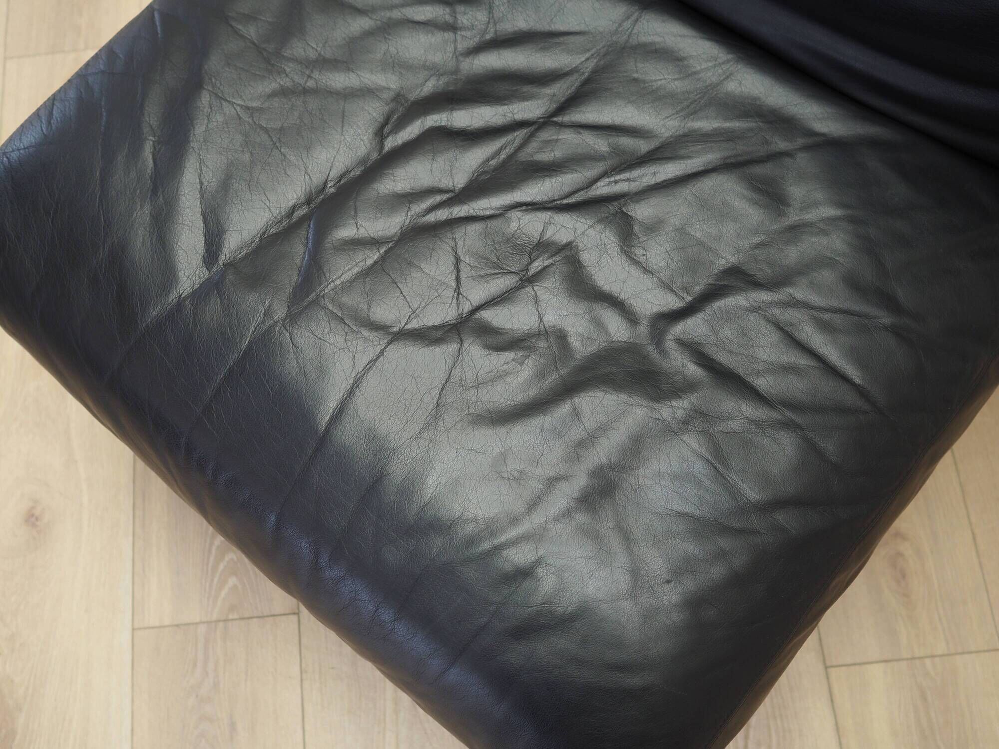 Black leather pouf/armchair, Italian design, 1960s, made in Italy.