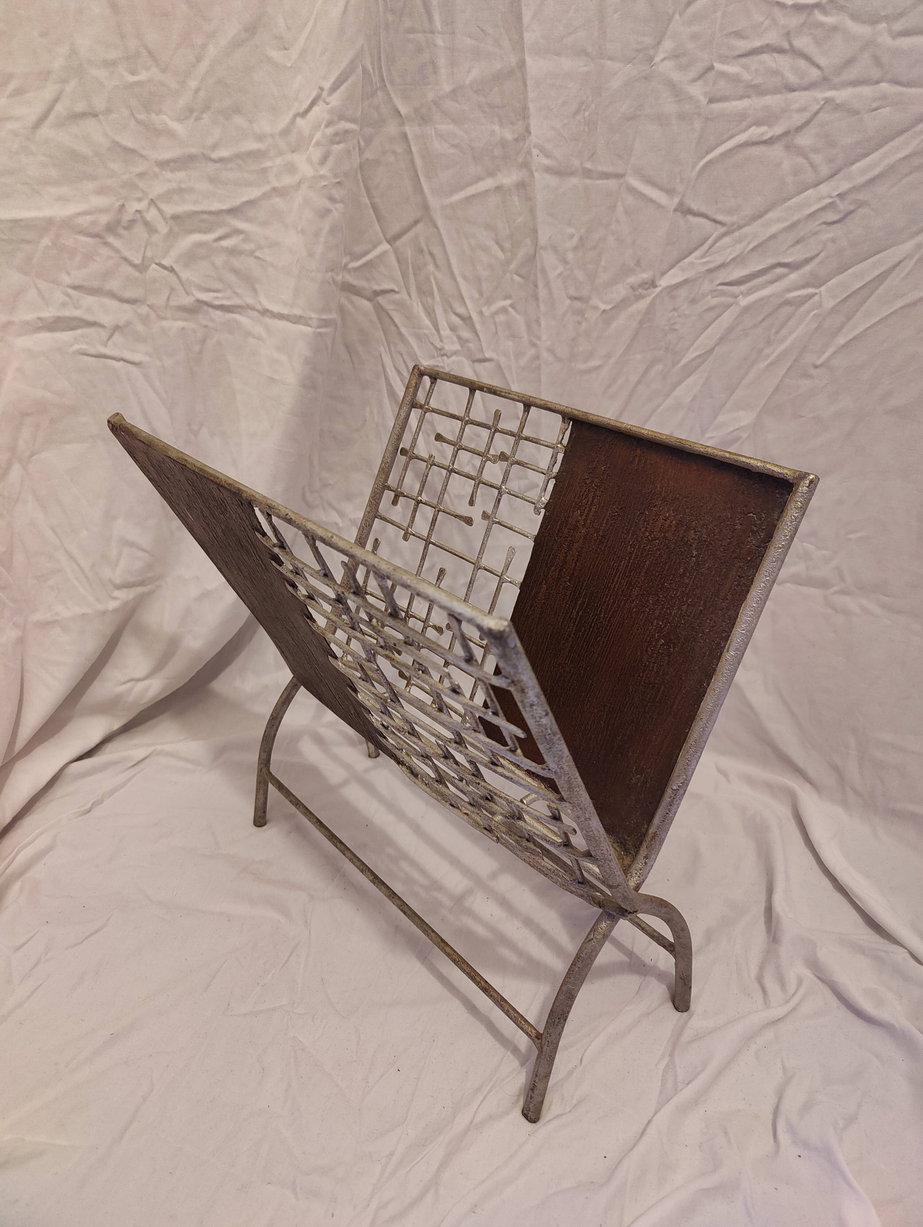 1970s metal magazine rack