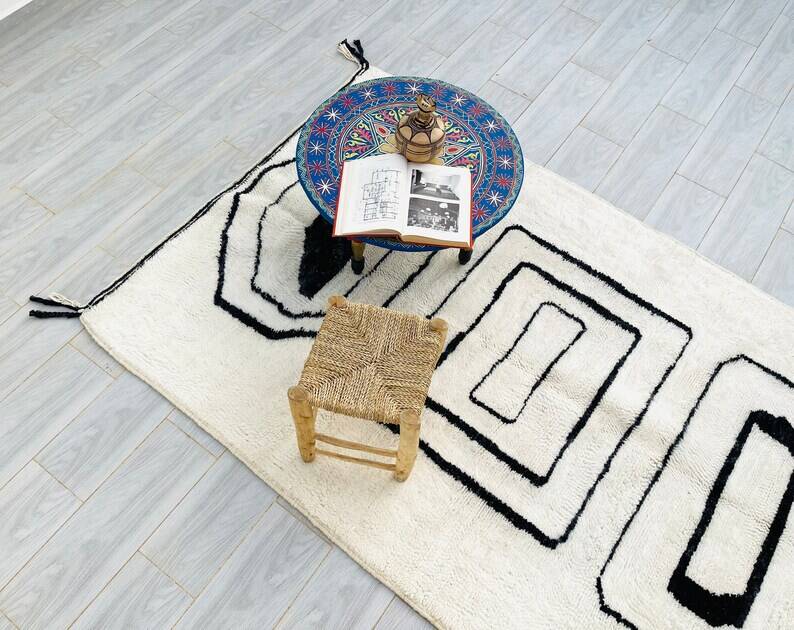 Moroccan black white khenifra rug 250cmx150cm