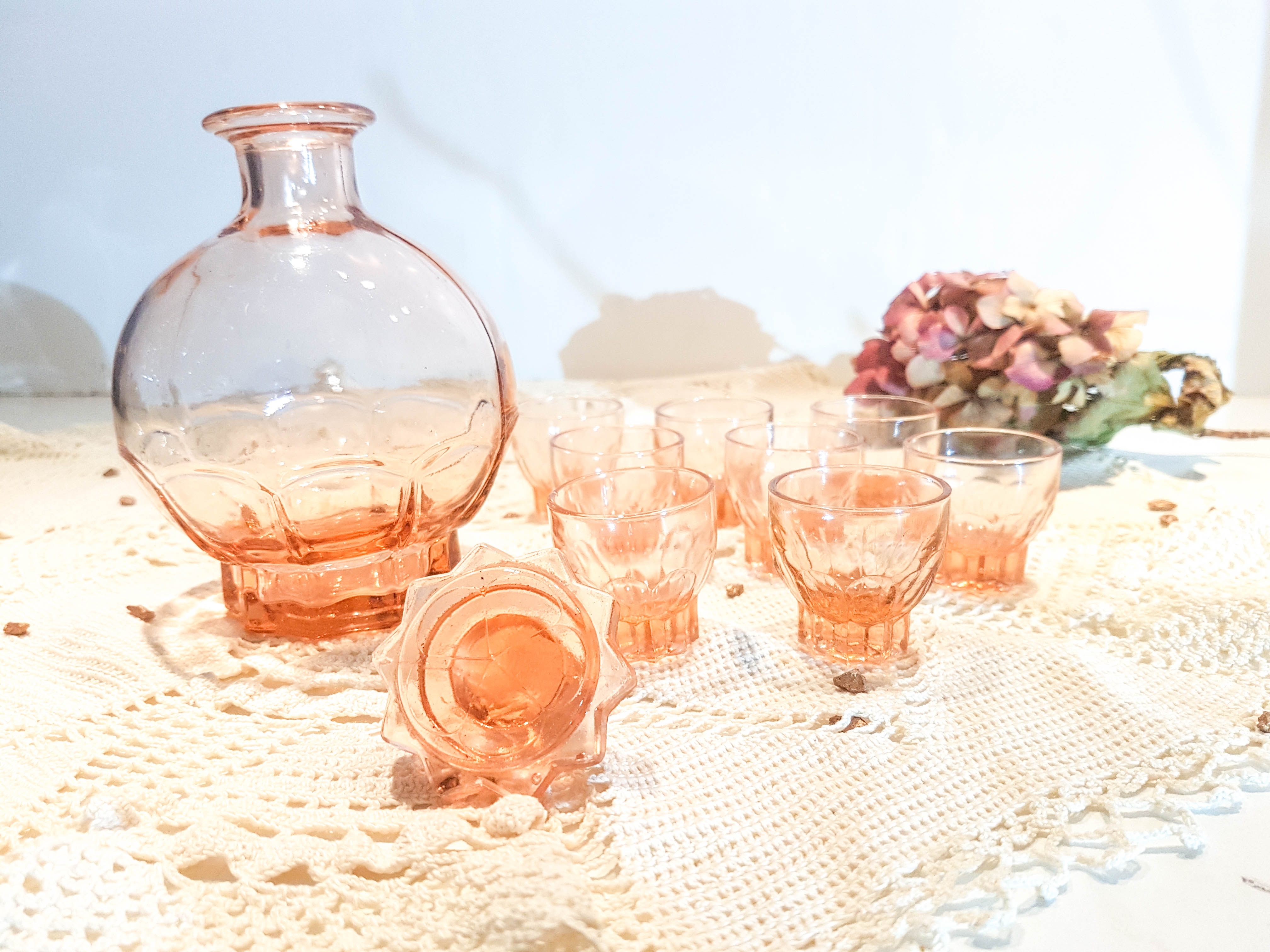 Art Deco-style pink liquor service