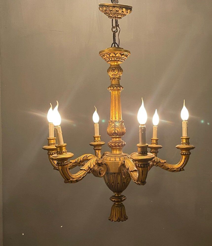 Lustre en bois doré doré