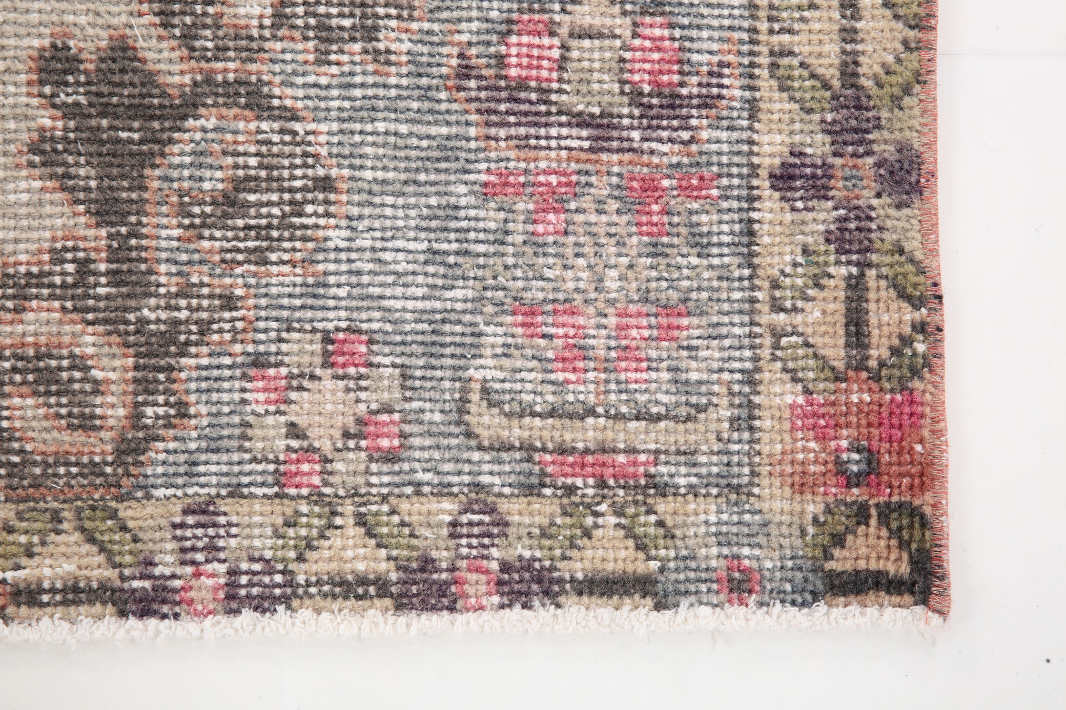 Oriental rug 118x238cm