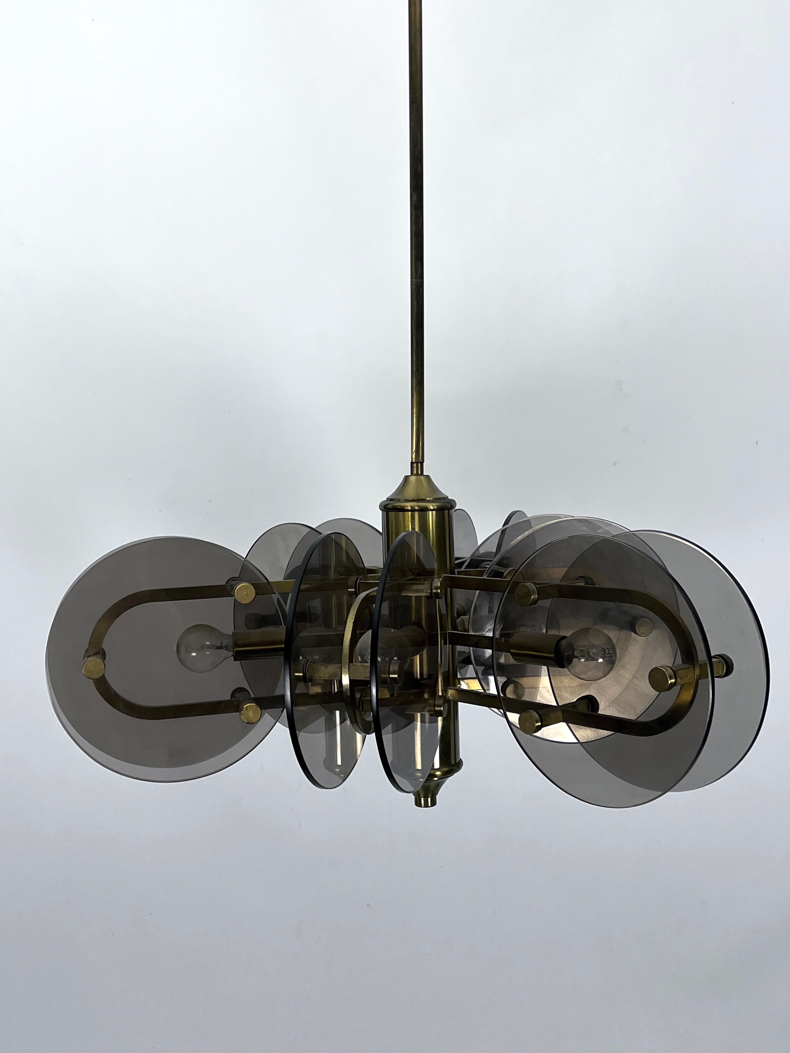 Postmodern brass and thick glass chandelier by Gino Paroldo. Italy 1970s