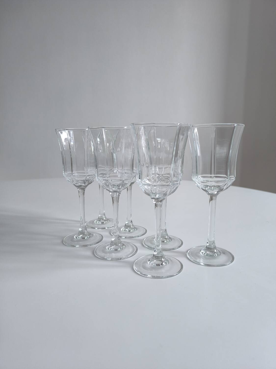 Set of 7 Luminarc stemmed glasses