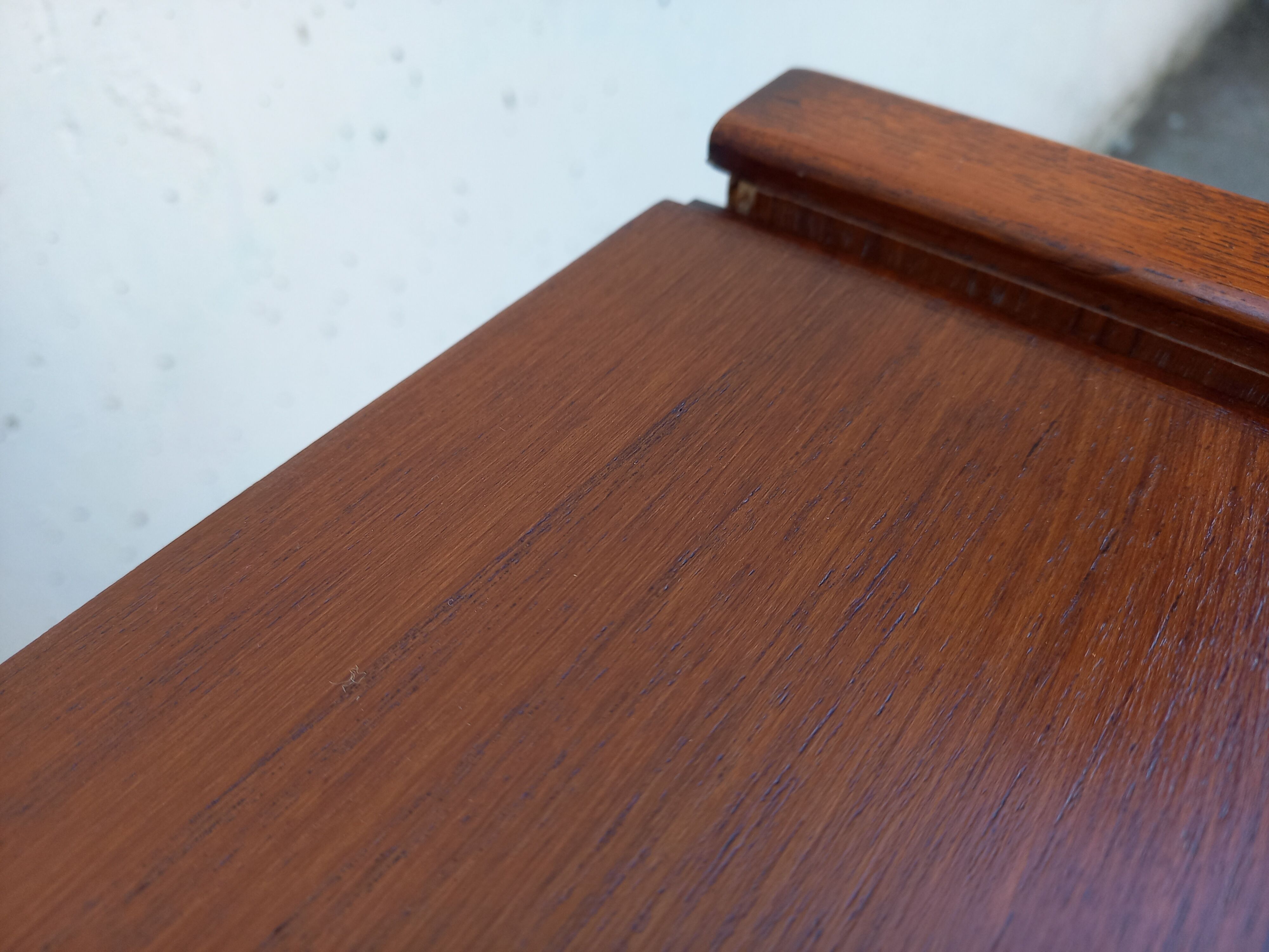 Scandinavian chest of drawers