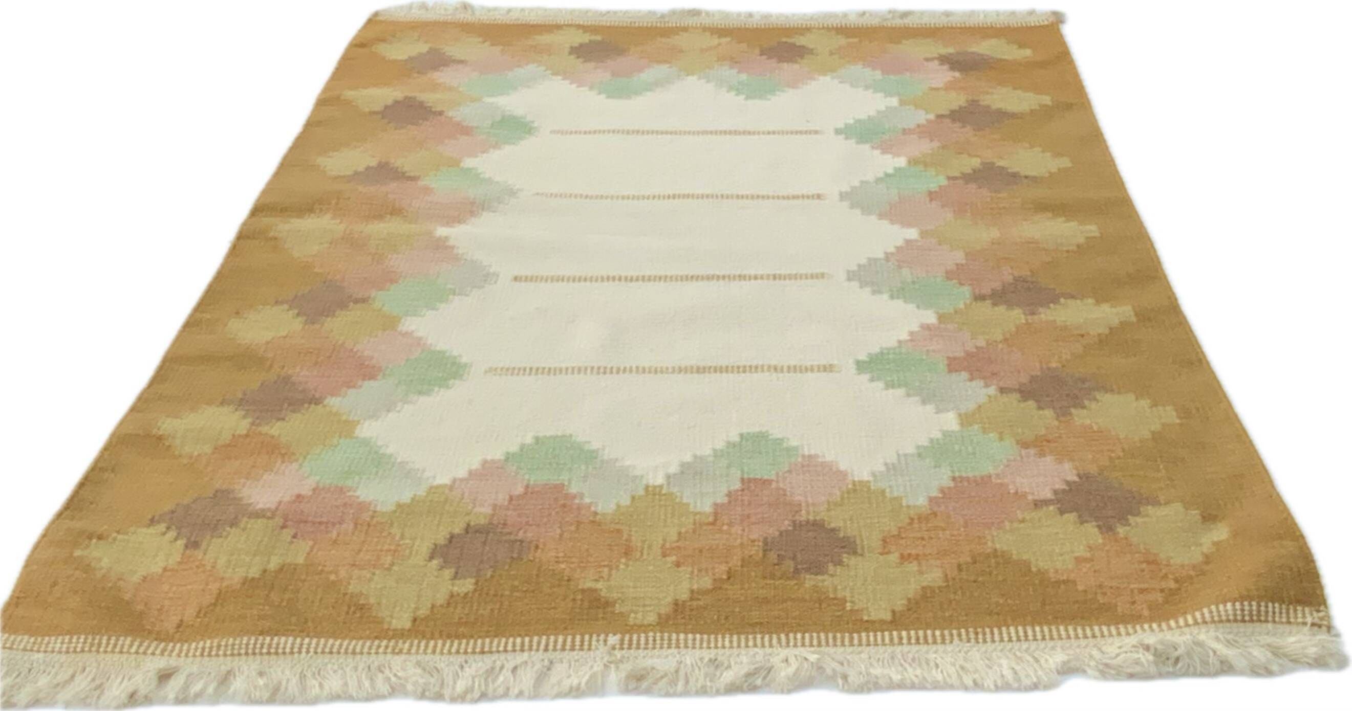 Swedish Flat-Weave Kilim Rölakan Rug Honey dominant colours, Ornamental 1960-70s