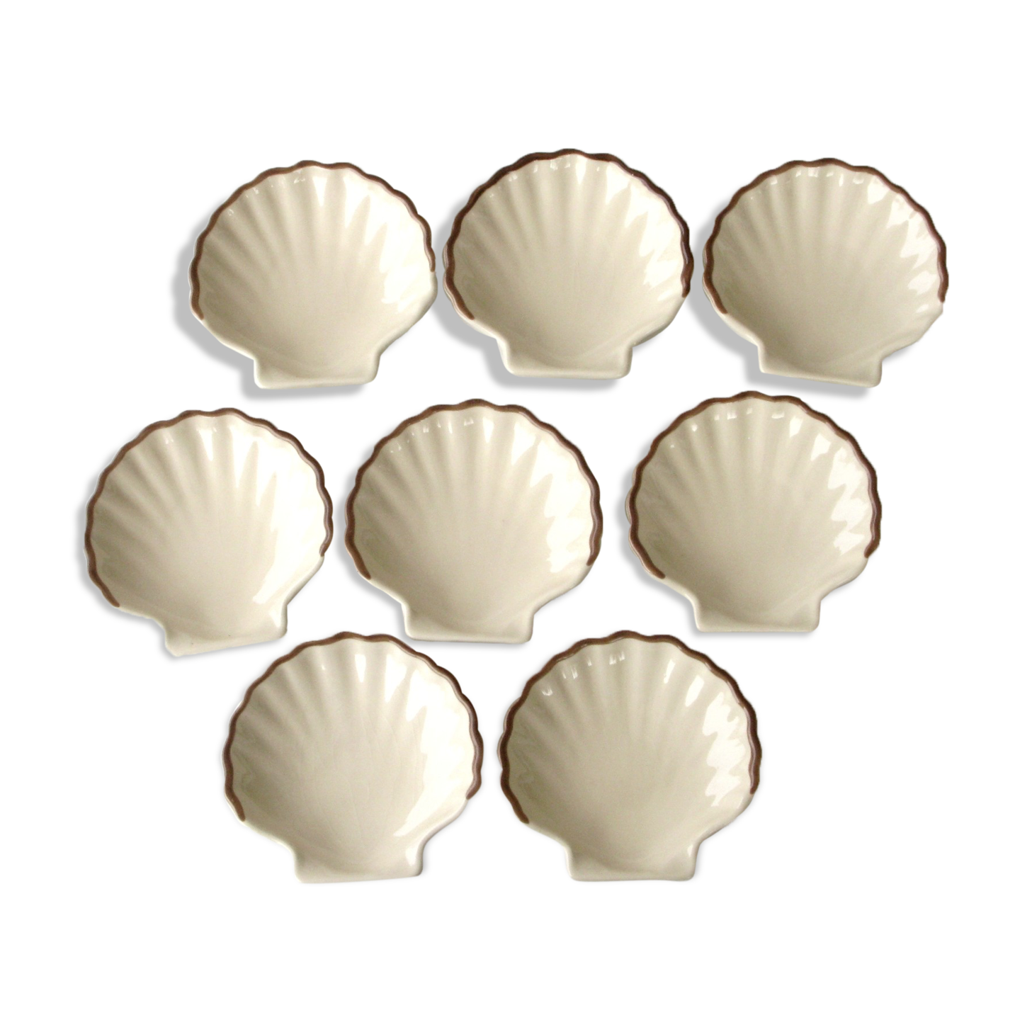 Set of 8 Emile Henry Scallops - Beige culinary pottery