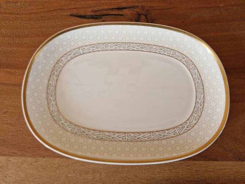 Villeroy and Boch - Kimono model oval porcelain dish, Château