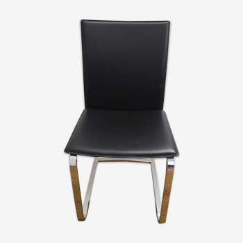 Dining chair in black leather and metal
