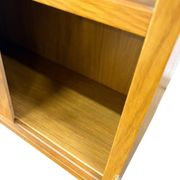 Étagère/vitrine/meuble de collection vintage en bois peu profond