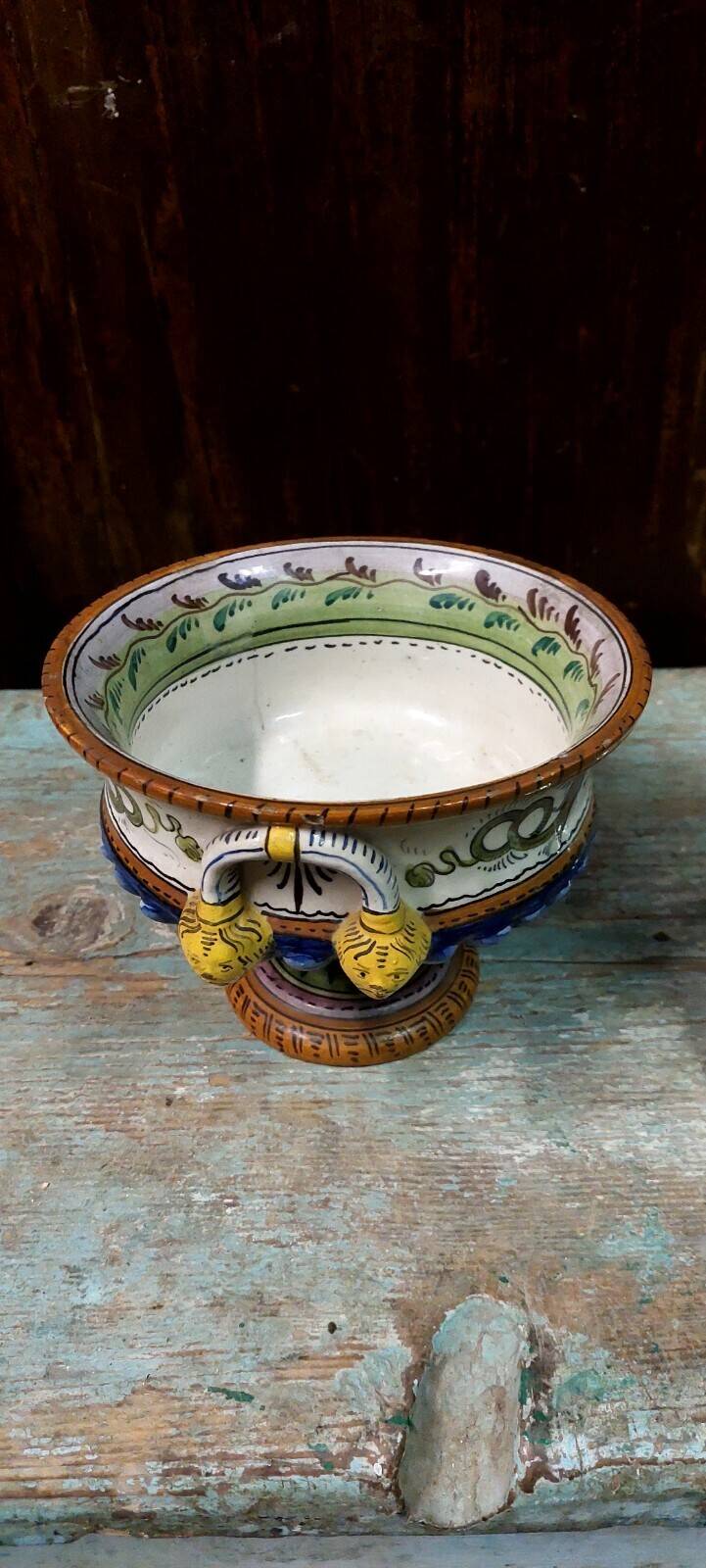 Compotier en céramique peinte grotesques antique cache-pot