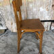 Chaise bistrot en bois clair vintage