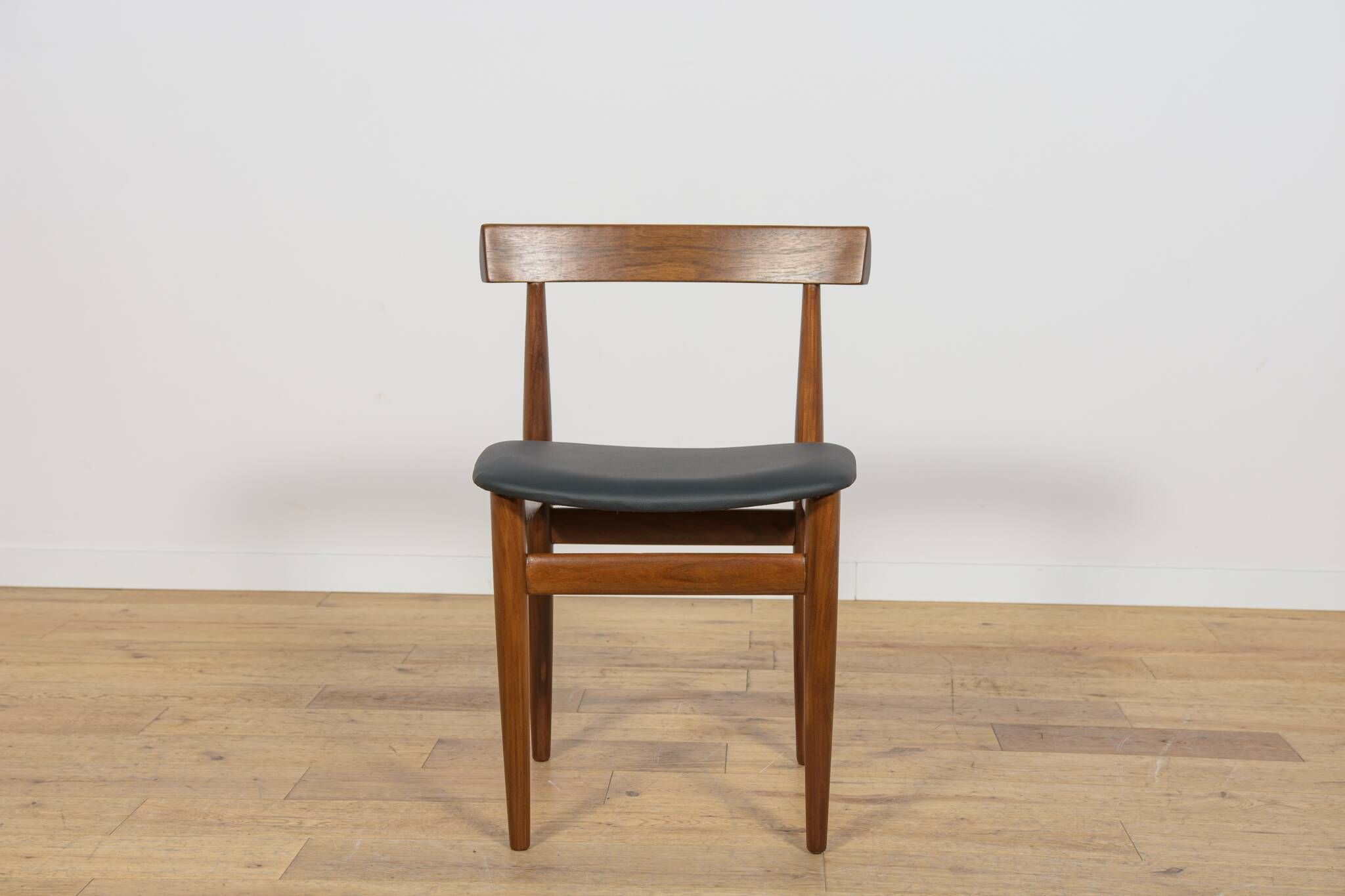Mid-Century Teak Dining Table & Chairs by Hans Olsen for Frem Røjle.