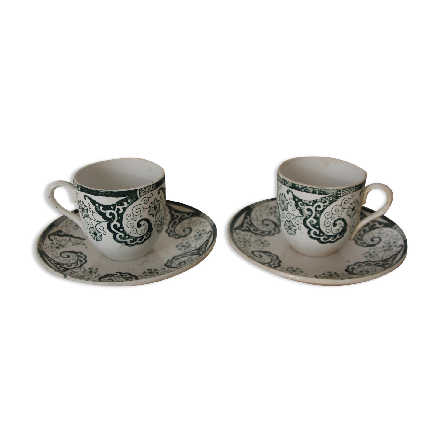 Pair of iron earth cups