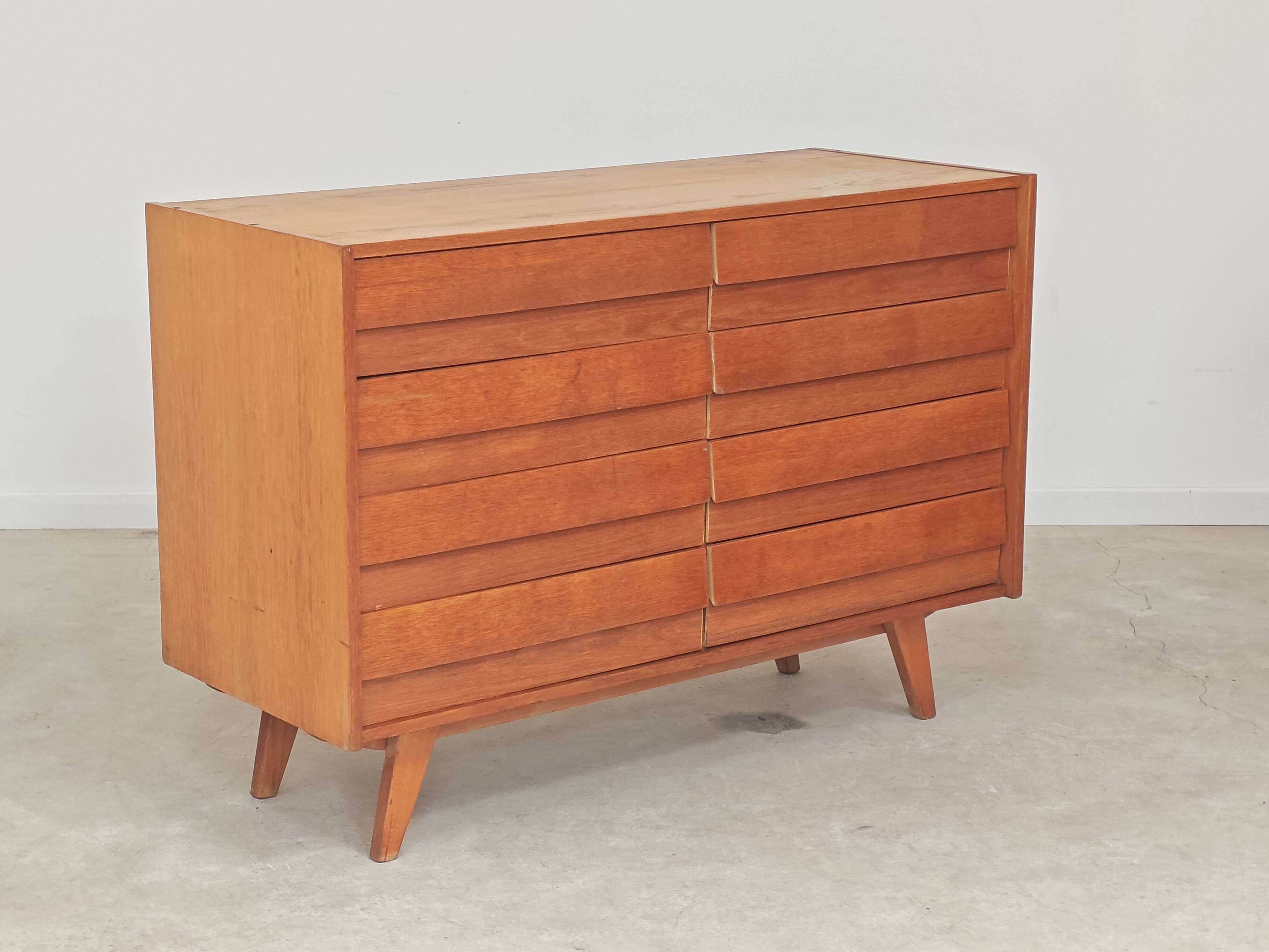 Commode U 453 bois par Jiri Jiroutek pour Interier Praha 1960
