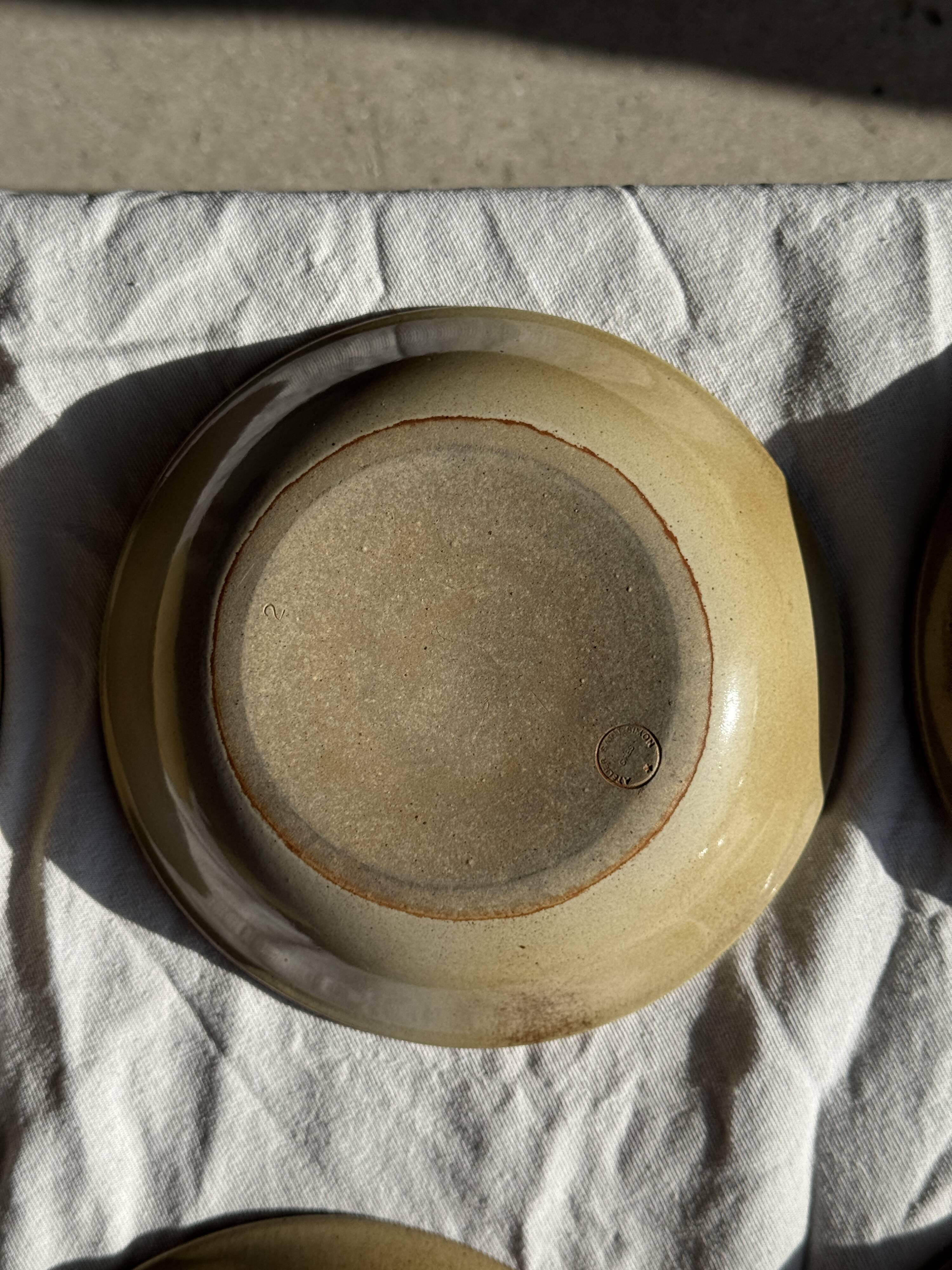 Set of 8 brown-rimmed stoneware deep plates Atelier Saint Simon D19.5