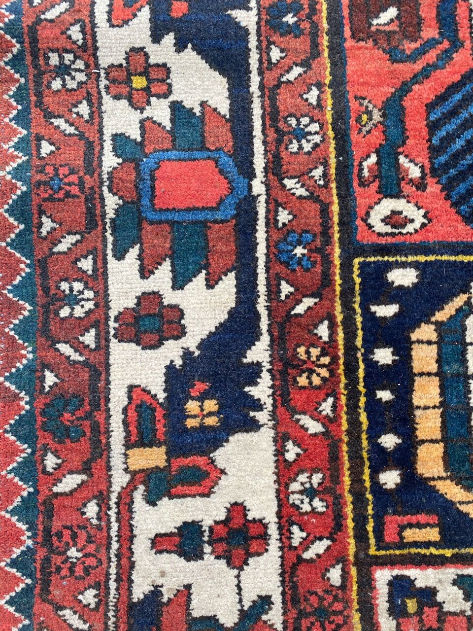 Persian carpet Bakhtiar 222x302