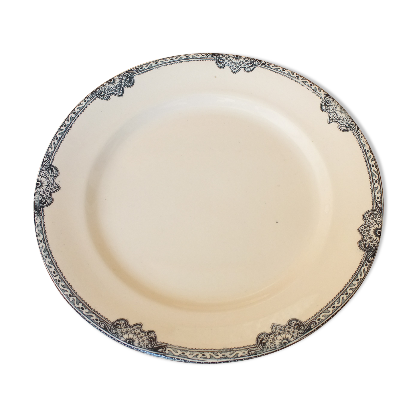 Iron earth dish from Salins R&A service Jumièges