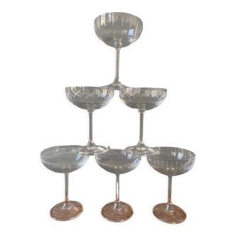 Series of 6 champagne glasses in engraved glass