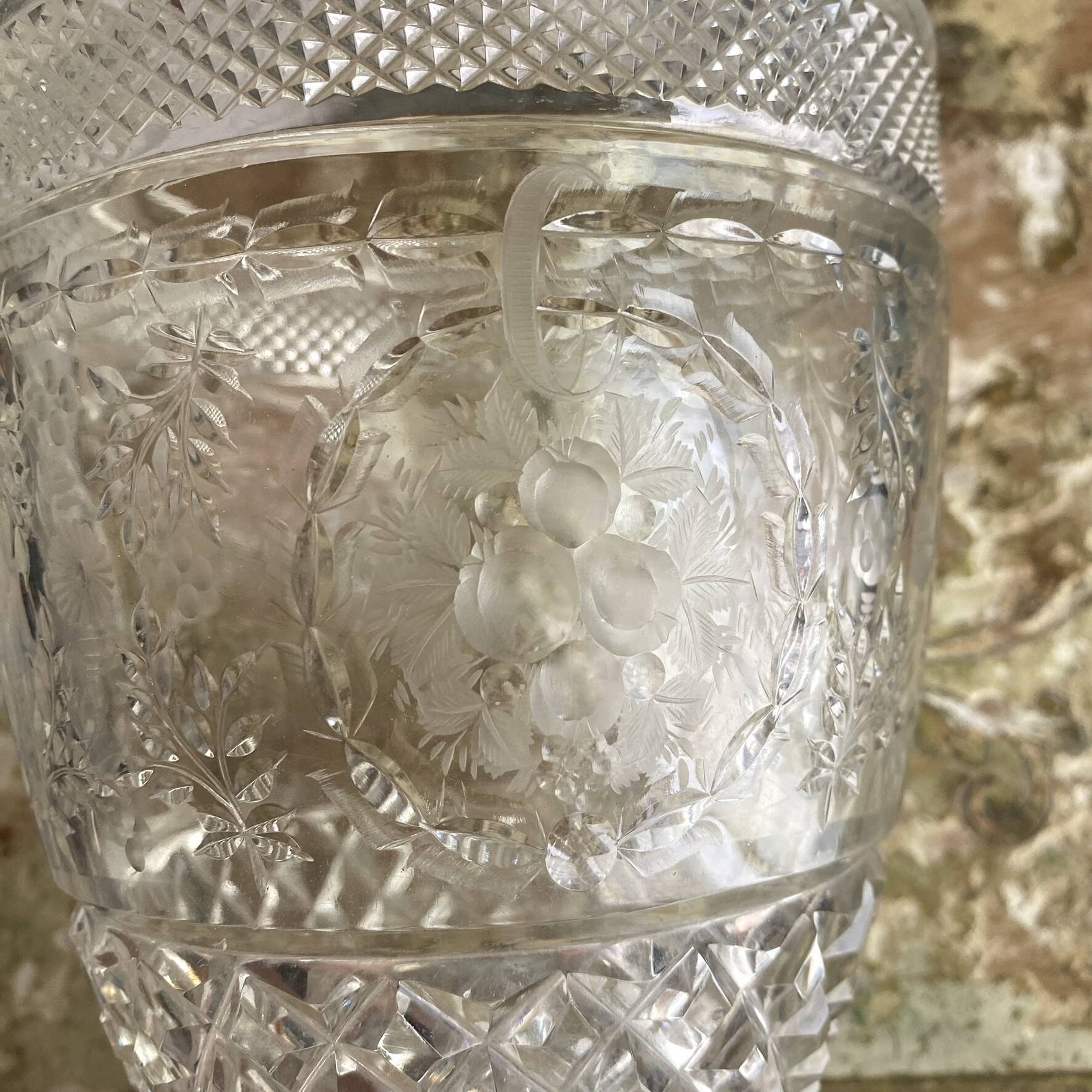 Large Médicis vase in crystal 23.5 cm