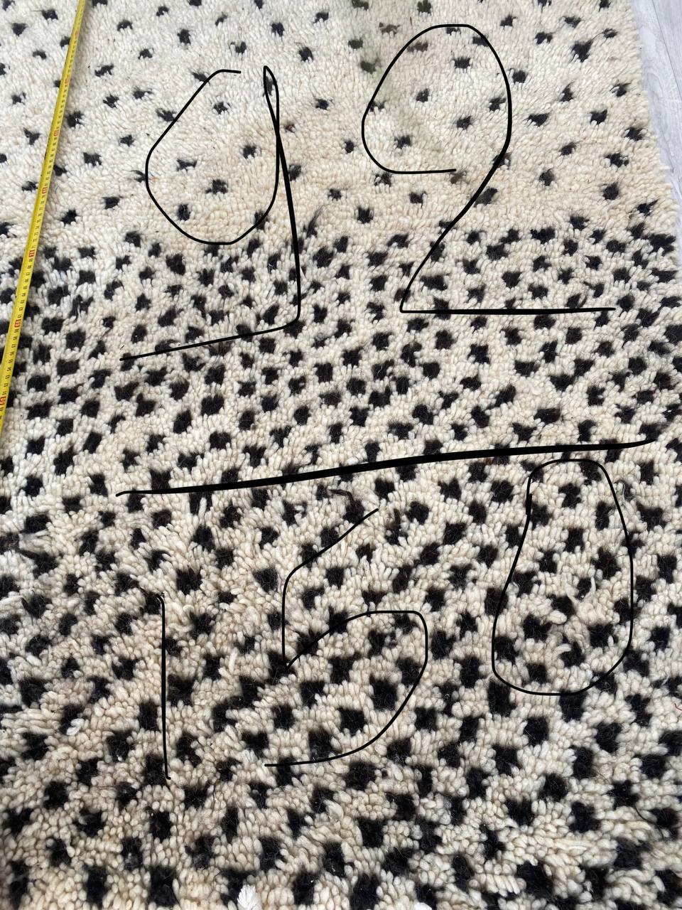 Handcrafted Moroccan Berber carpet 150 x 92 CM