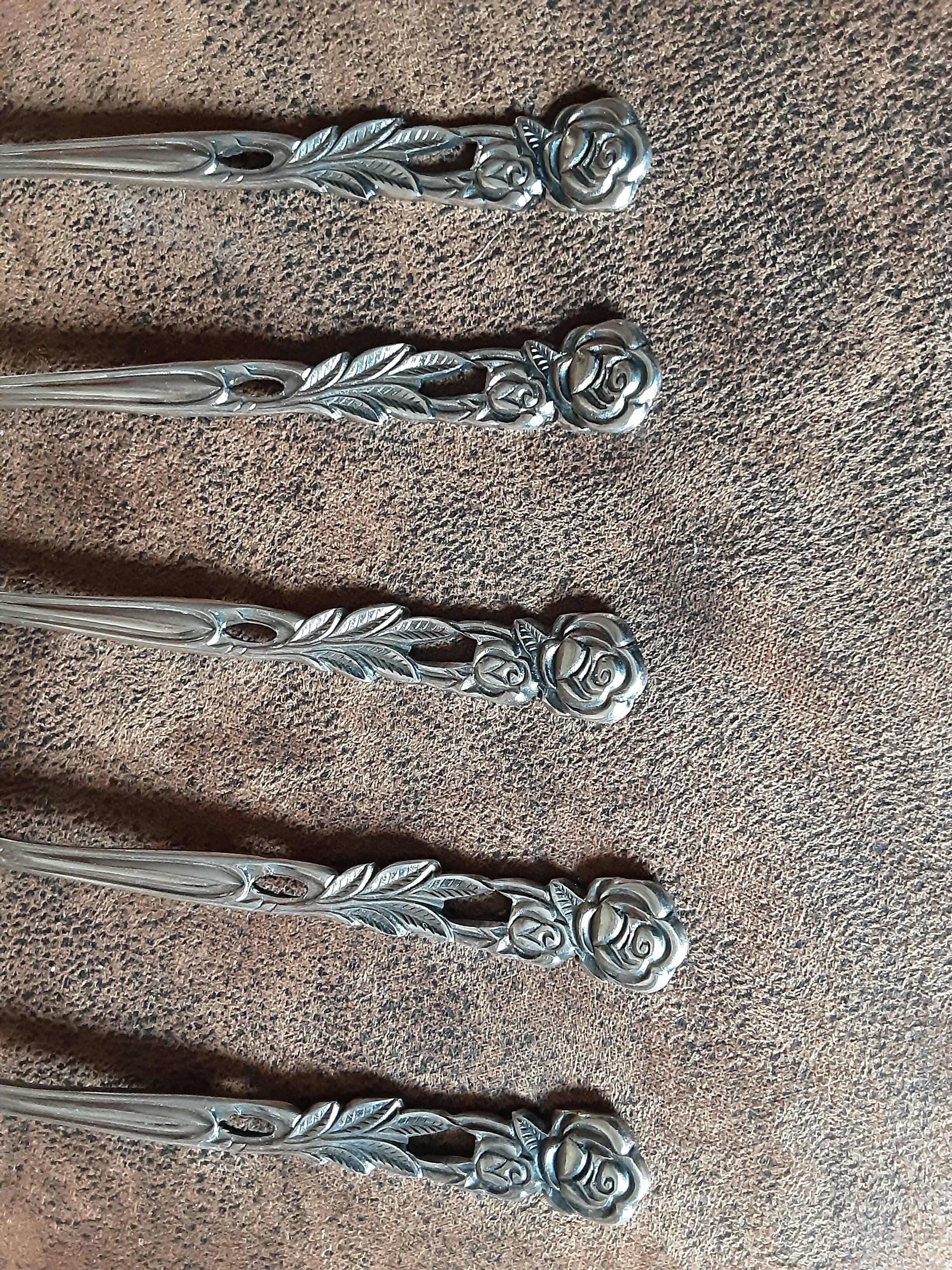Set of 5 original metal forks