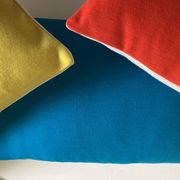Coussin en jersey de laine Racine space age 1960 recto verso