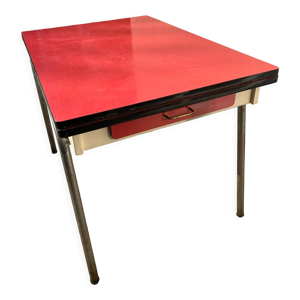 Table formica rouge