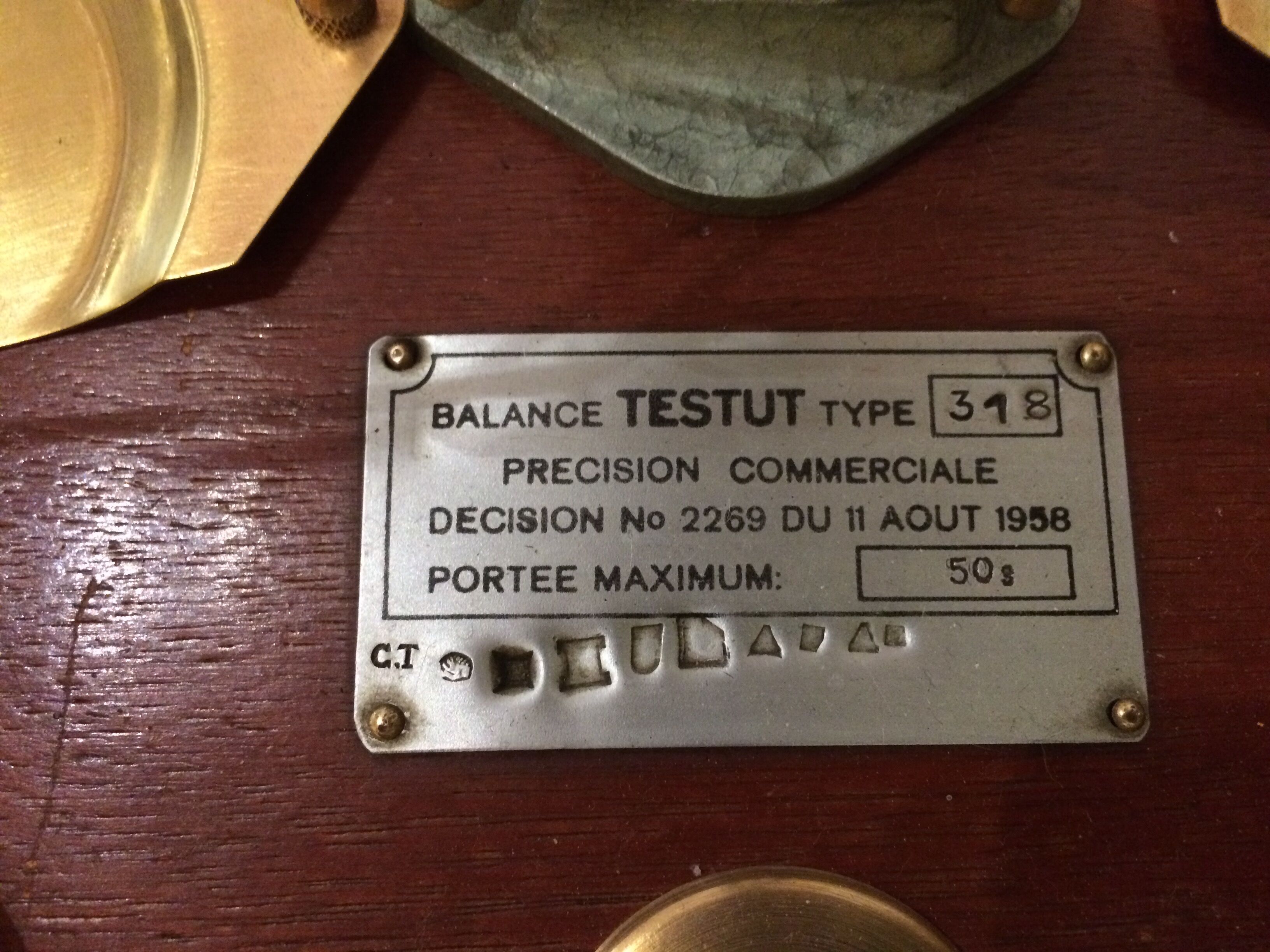 Testut pharmacist trebuchet scale