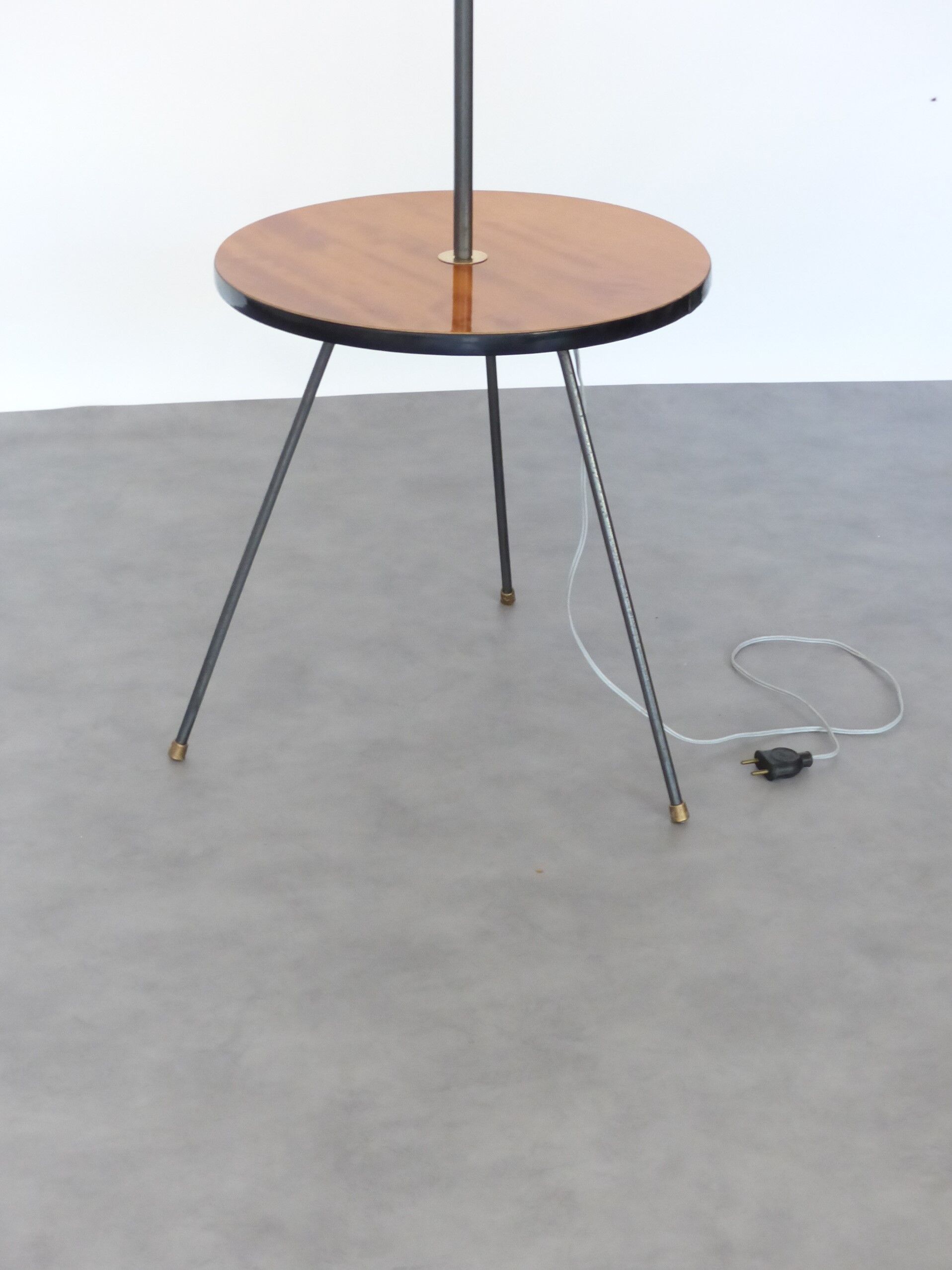 Floor lamp tripod 50 years