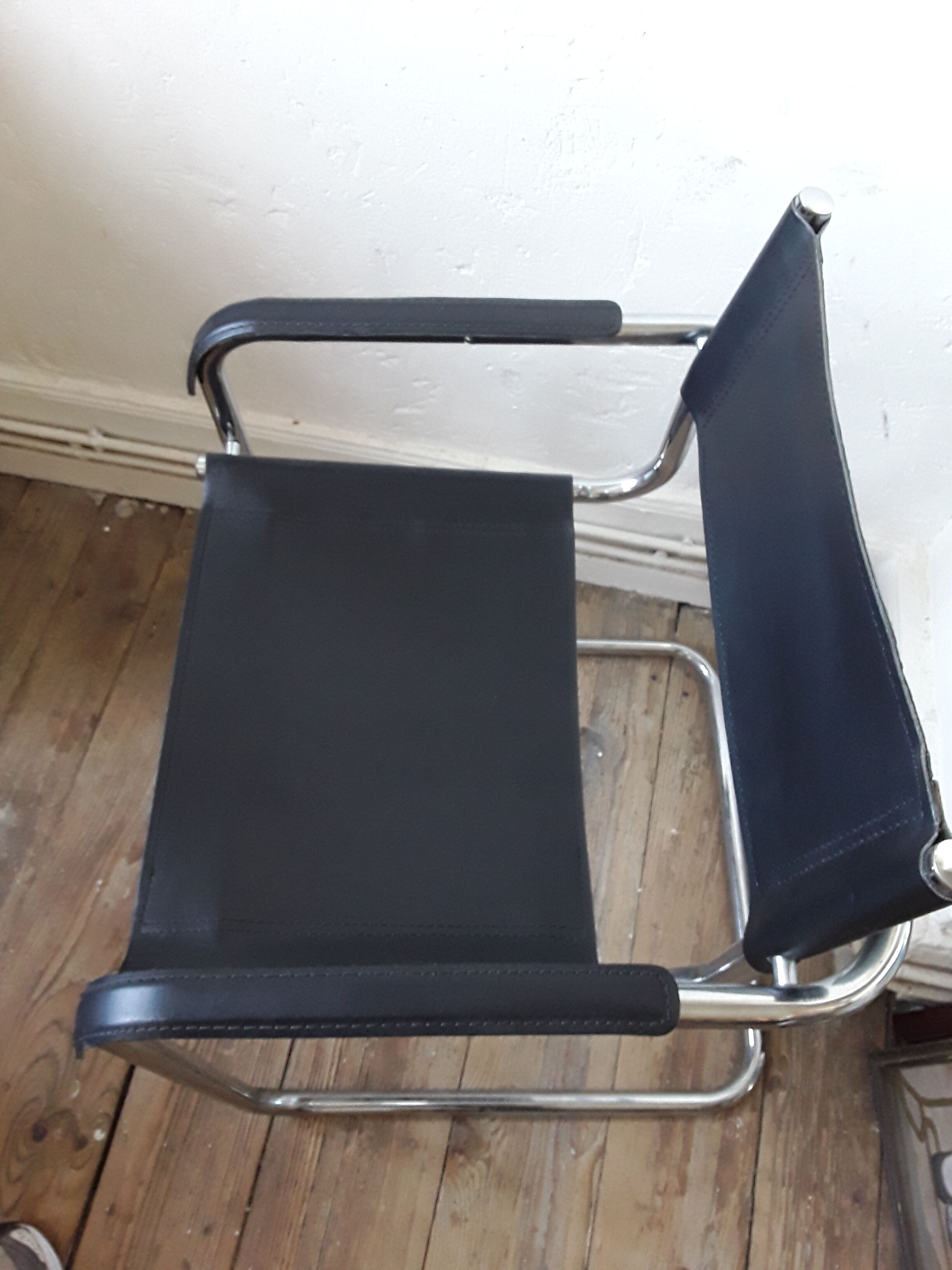Leather and chrome design chair cantilever 60s/70s