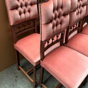 Ensemble de six chaises.