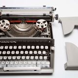 Typewriter Remington Monarch